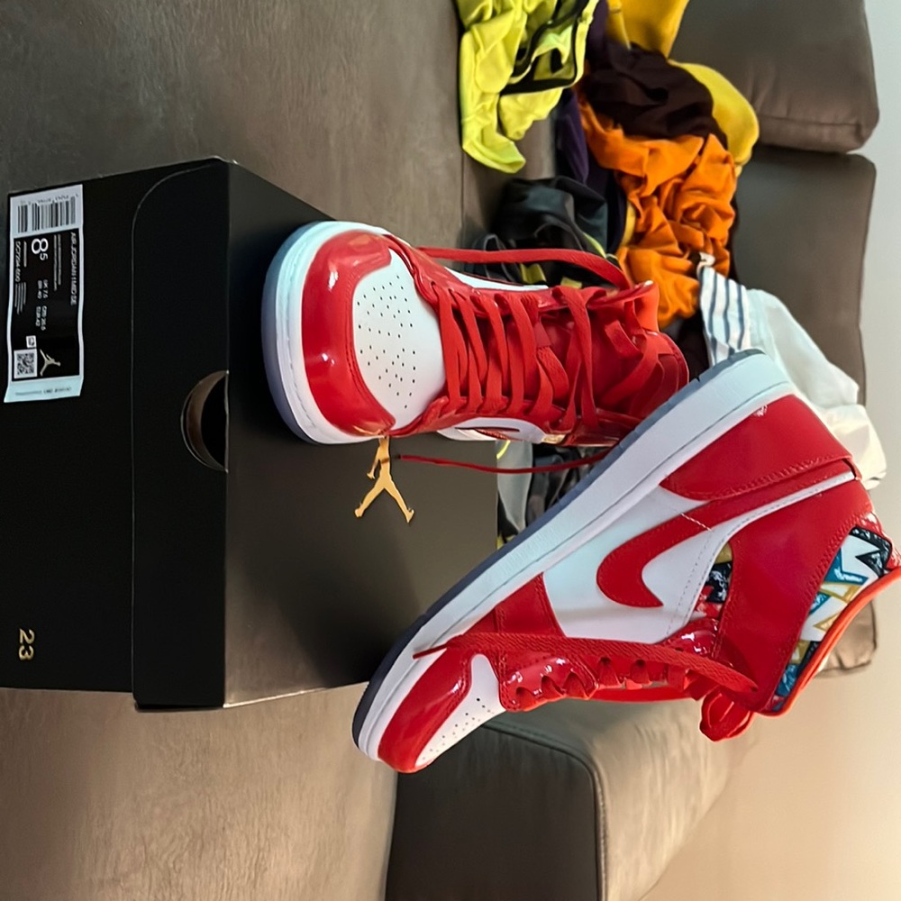 Air Jordan 1 Mid